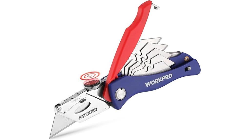 folding utility knife with blades
