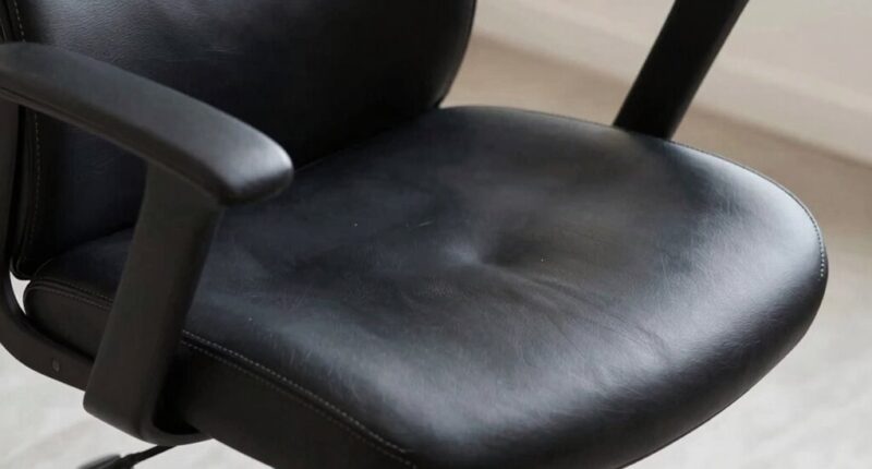 office chair seat depth