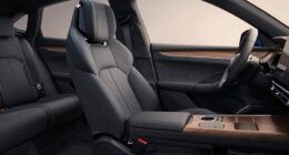 comfortable swiveling car seat