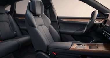 comfortable swiveling car seat